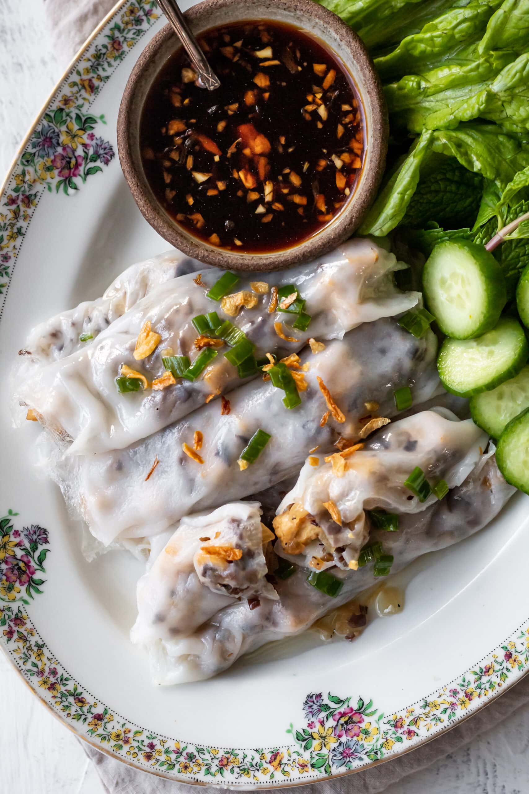 Banh Cuon Chay (Vegan Vietnamese Rice Rolls) - Cooking Therapy