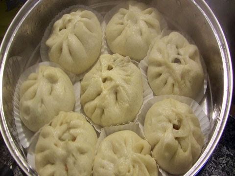 Steamed pork buns (Jjinppang-mandu) recipe by Maangchi