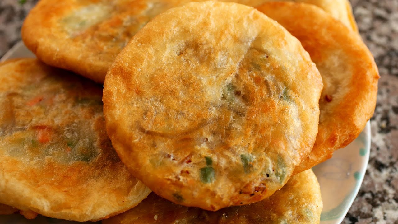 Hotteok filled with vegetables & noodles (Yachae-hotteok: 야채호떡) recipe by Maangchi