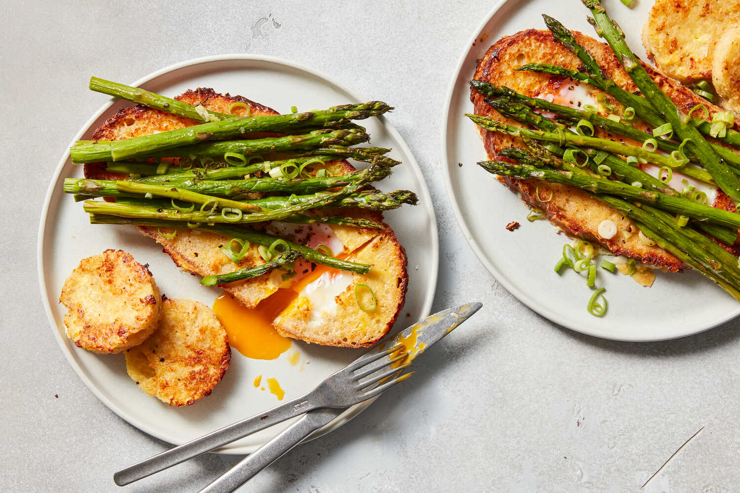 Egg-in-a-Hole With Asparagus Recipe