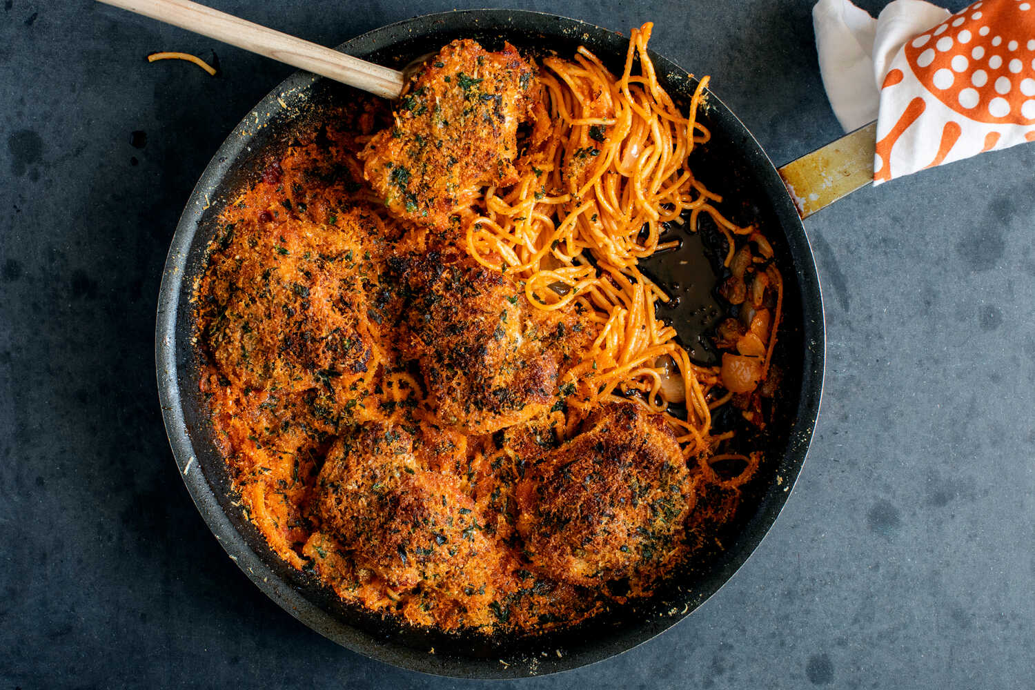 One-Pan Crispy Spaghetti and Chicken Recipe