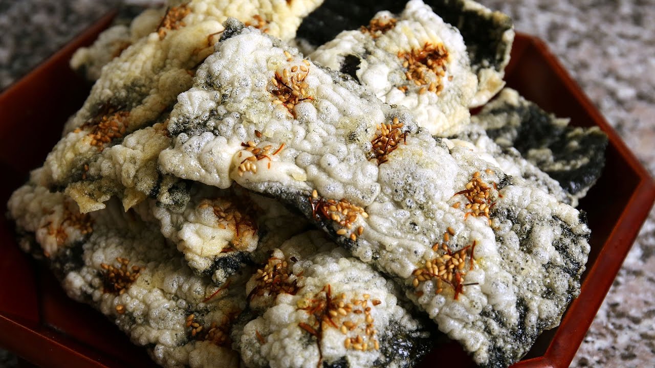 Fried seaweed paper coated with glutinous rice paste (Gim-bugak: 김부각) recipe by Maangchi