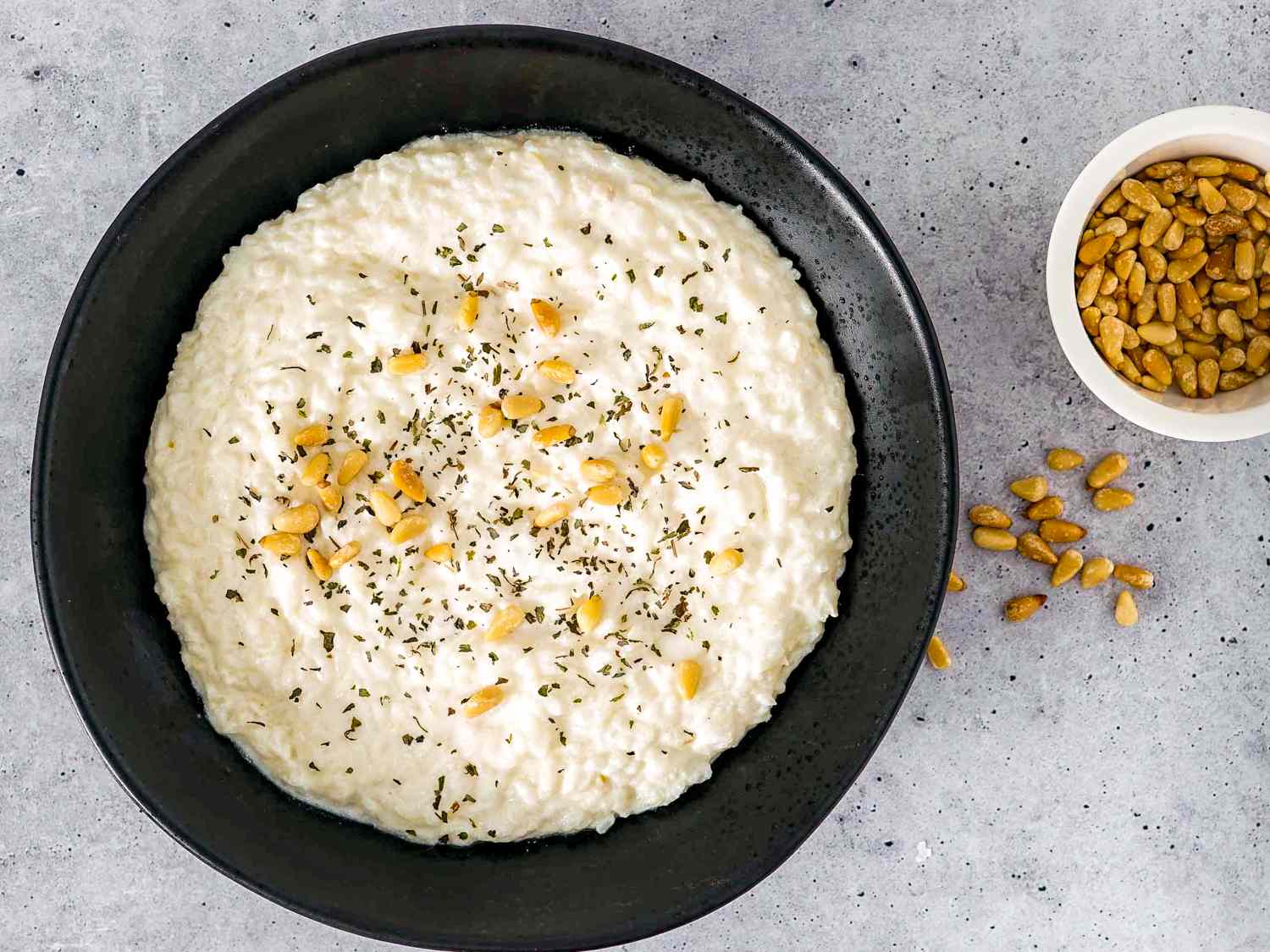 Labaniyeh bil Ruz (Garlicky Yogurt and Rice Porridge) Recipe