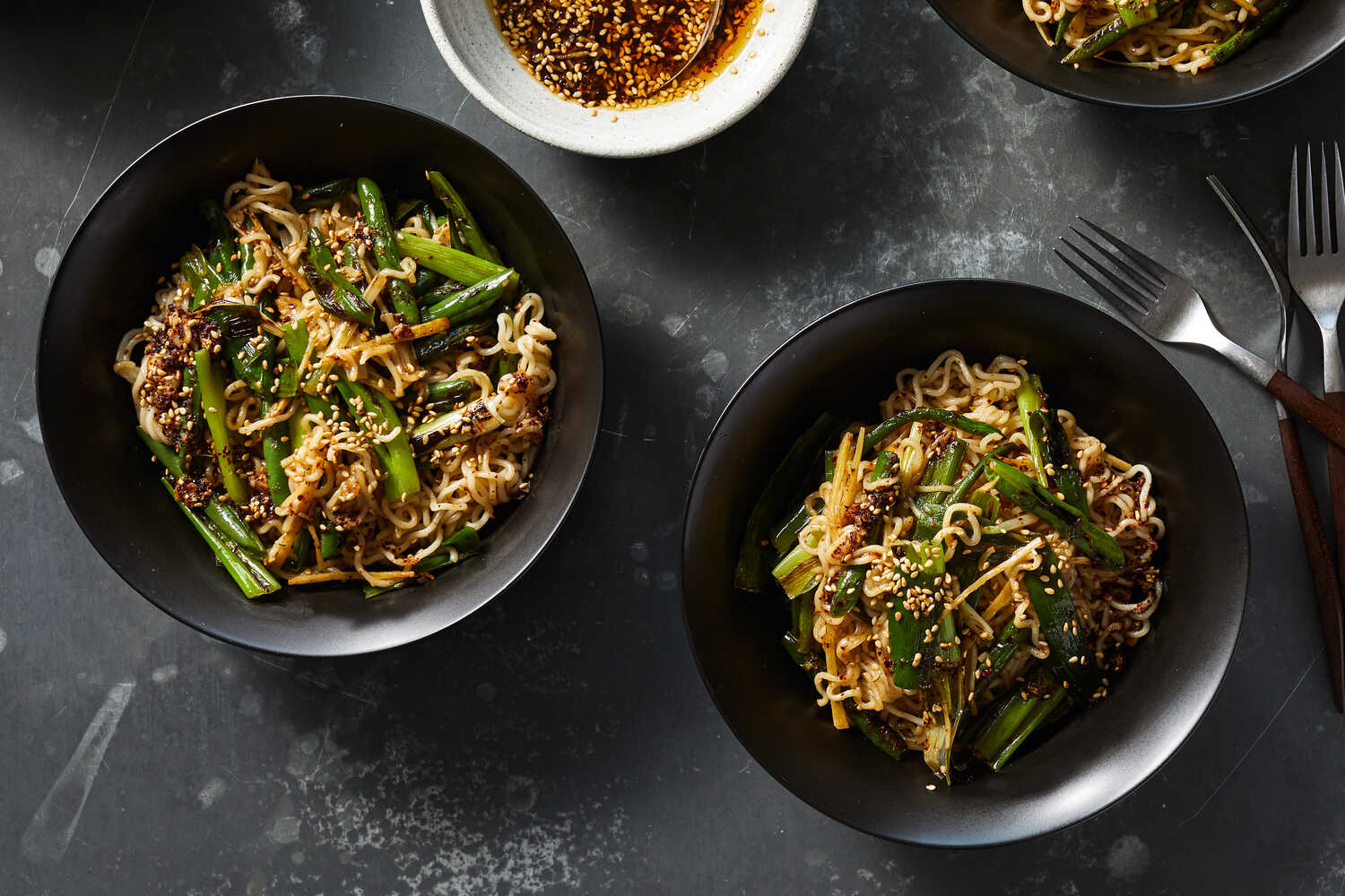 Ramen With Charred Scallions, Green Beans and Chile Oil Recipe